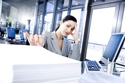 如何判斷是否存在勞動關(guān)系？