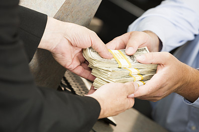 員工能否以未支付年休假工資為由辭職主張經(jīng)濟(jì)補(bǔ)償金？